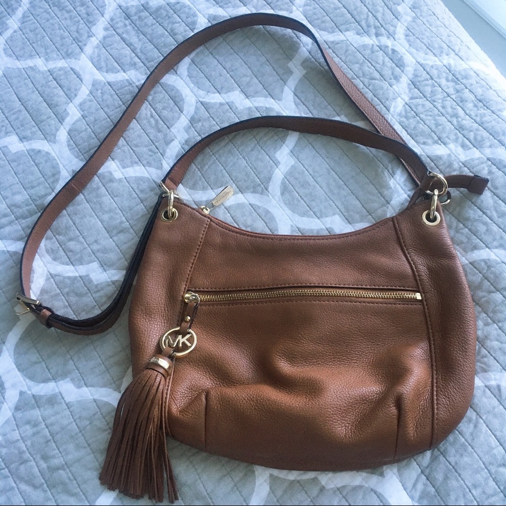 Mk crossbody ⭐️